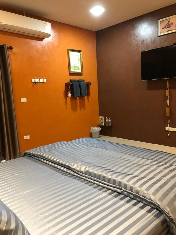 Nonthun 1 Hostel Κον Καέν Εξωτερικό φωτογραφία